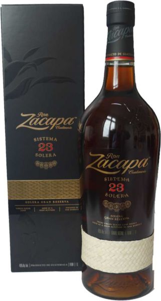 Ron Zacapa Rum 23 mit Flaschenverpackung Ron Zacapa Rum 23 mit Flaschenverpackung
